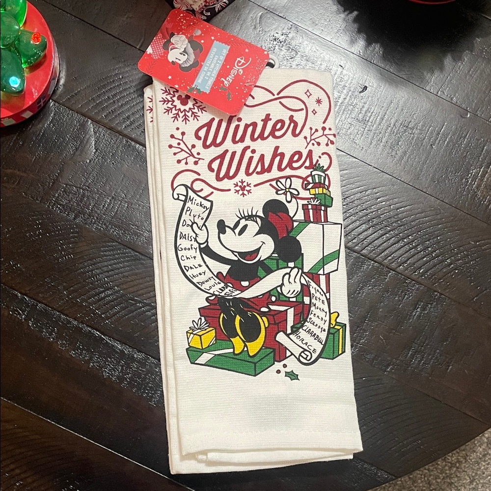 Disney Minnie Mouse Winter Wishes Towel - Red and Green